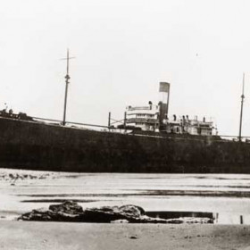 "Hallmoor" aground on Seaham beach 17/2/31, refloated 4 days later.