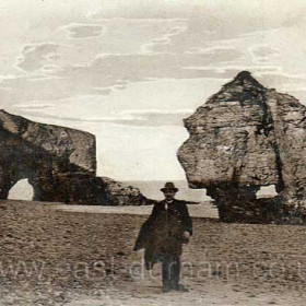 Basillio Peironi walking on the Blackhall Rocks beach in the 1920s.
Photograph and info from Bob Williams