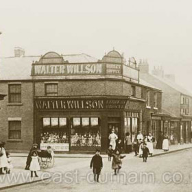 North Railway Street from the junction with the old Henry Street in the early 1900's. The Bridge Hotel at left, formerly the Bridge Vaults later became Nixon's Drugstore.