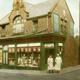 Walter Wilson's shop at the top of the Mill Bank in the 1920s?.