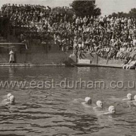 Rythmic display team in the 1950s