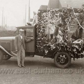 Float in the Dawdon Pageant of 1934. The parade would probably start and finish at the Green Drive, at one stage of it's route it travelled up Church Street and along Blandford Place.