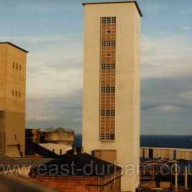 Dawdon Colliery Towers
Left Castlereagh Shaft Downcast
Right Theresa  Shaft Upcast 
1989