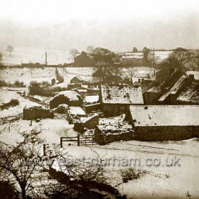 Winter view along the back of the farms, west to the Times Inn and blacksmiths cottage