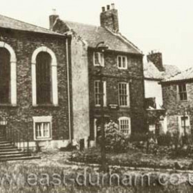 The Almshouses in Assembly Garth dating back to 1740 were amongst the many nautical missions, homes and schools that were found in the East End.  They catered for a continual flow of working sailors as well as the many who through sickness, drink or just old age were destitute, in this case providing a home for “38 superannuated seamen and their widows”.
Photograph Norman Kirtlan, information from Len Charlton.