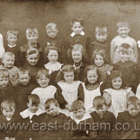 Pupils at the National School, Church Street`1909.
Centre in front row is Thomas Cooper