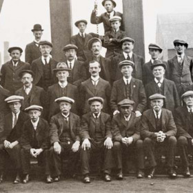 Seaham Engineworks, Foundry Road, 1921 closed 1925.
No name for man at very top
Back row L-R; Rumfit  E Cooper  W Dixon
2nd Row L-R
Jimmy Ogilvy  Billy Parker  Matt Howie  Geordie Howie  Bobby Edwards  Jimmy Dixon  Siddy Beer  Reg Herdman
3rd Row
Charlie Edmunds  Billy Toogood  Andrew Bolt  Tanty Harrison  Willy Cooper  Jimmy Harrison  Geordie Miller
Front Row
Joe Armstrong  Jimmy Marsden  Harry Thompson  Jack Thompson  Billy Harrison  Tommy Graham  Charlie Saunders  Joeby Myers