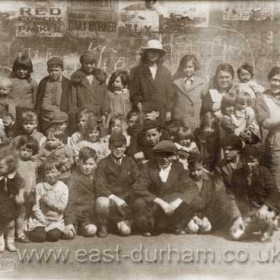 Group photographed on the site of the demolished "Kitty" (Seaham's first Police Station). Fred Gleghorn front right in 1930.
Photograph from Marian Gleghorn