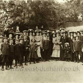 Wesleyan Methodists Sunday School outing to the Jubilee Grounds in Dalton le Dale in 1906