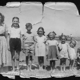 Brilliant photograph of a very happy Readman family on the beach at Seaham in the 1960s.
Tim Readman is a top folk musician in Canada, hear him at http://www.timreadman.com/index_music.html