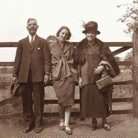 Lottie Stonehouse with her parents c 1920