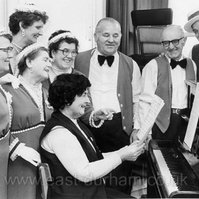 Parkside Jolly Companions concert party.
Photograph from Robert Grieves