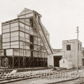 Another view of Horden Dry Cleaning Plant 1929.
Picture from Bob Williams of Blackhall.