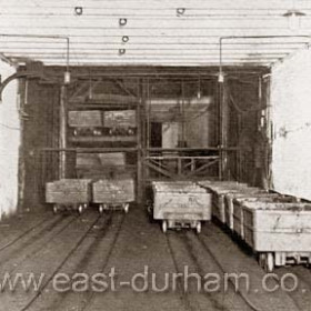 Shaft bottom, Hutton Seam, Horden 1929.
Picture from Bob Williams of Blackhall.