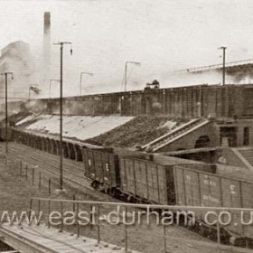 120 "Koppers" coke ovens, Horden 1929.
Picture from Bob Williams of Blackhall.