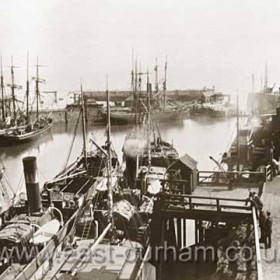 Sail and steam in north dock in 1903. Londonderry ship in left foreground.