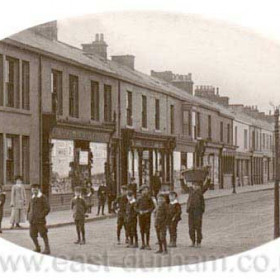 Looking north to Bath Terrace from the Terrace Green , note Russian cannon. Photograph before WW2