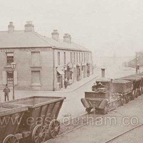 Detail from previous photograph, Noah's Ark at extreme left then Rutherford's Buildings and Sunniside Engine House in distance. The new Loco 16 at centre in 1870.