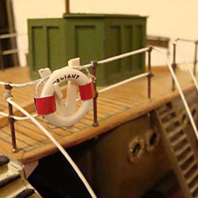 MODEL OF "RELIANT", THE LAST STEAM PADDLE TUG.
Built by Bassett Lowke model maker Lawrence George Ward.        
THIS IS A MUSEUM QUALITY MODEL IN PERFECT CONDITION.
This model is on sale on eBay by pnc-shop, item No 380086286994