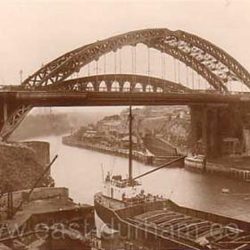 Wearmouth Bridge after 1930