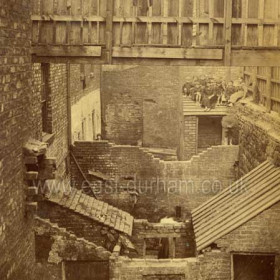 Pitman's Row, Forth Banks, Ncle -/95
What looks like a date on the front of print is -/95. Stamp on back says Health Department 28th June 1911.
Photograph from Stafford Linsley