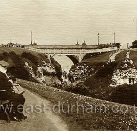 Roker Park.
The ravine led straight on to the beach with Holey Rock extending out to sea on the left.  At very high tides waves could reach under the bridge which carries the main road between Roker and Seaburn. The park and ravine were very attractive during the annual illuminations.
Information from Len Charlton.