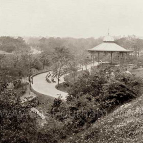 Roker Park bandstand in 1905