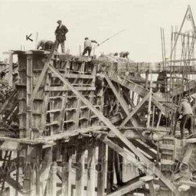 15th May 1925"K" the web shutters are complete, note the stretchers between columns to prevent spreadingPhotograph from Warren Philips