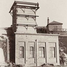 Pump House for the dock gates,  at NW corner of South Dock, newly built  ( c 1900 ? )