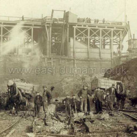 Excavating new South Dock in 1902.