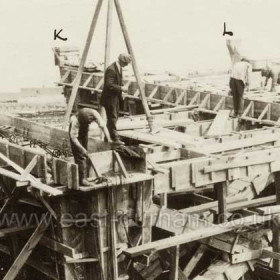 20th May 1925
Setting templates for HD bolts on "K" and erectingpad shutters on "J"
Photograph from Warren Philips