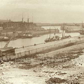 The bottleboat ' Oakwell ' at the north side of the  old south dock 1898. The Oakwell struck a German mine in March 1917 4 lives were lost.