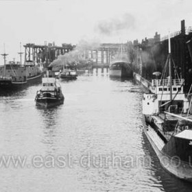 Tugs Wonder and Reliant in the South Dock in the early 1960s.