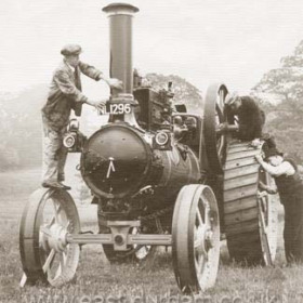 Steam engine in Sunderland, no other information, except that it was registered in Newcastle 1921, the year when the first Road Tax Discs were issued.   
Caption from Malcolm Fraser.