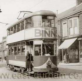 Corner of The Royalty, Western Hill. The Royalty was a tram stop named after the short residential street on photo right. Here trams on the "Circle" route left the "Durham Rd" line (behind camera) and entered Western Hill which then runs into Chester Rd (also see next photo).
Info Len Charlton.