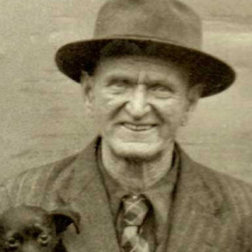 brother to Edward, Thomas and James. Born in Seaham Harbour, Back North Railway Street, 1884, he became a variety/circus performer with small animals and toured with Fossetts Circus. Died in Bolton Lancashire in 1961.