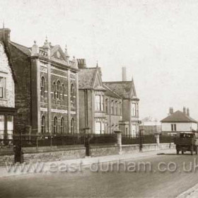 Masonic Hall 2nd left built 1874 and private dwellings in North Rd. Looking north c1925.