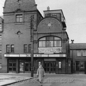 Theatre Royal in the 1970's, built in 1873, rebuilt in 1901 closed 1962 and demolished in 1975. generally known as the Gaff.
The first films were shown here in 1907 during intervals in the stage shows.